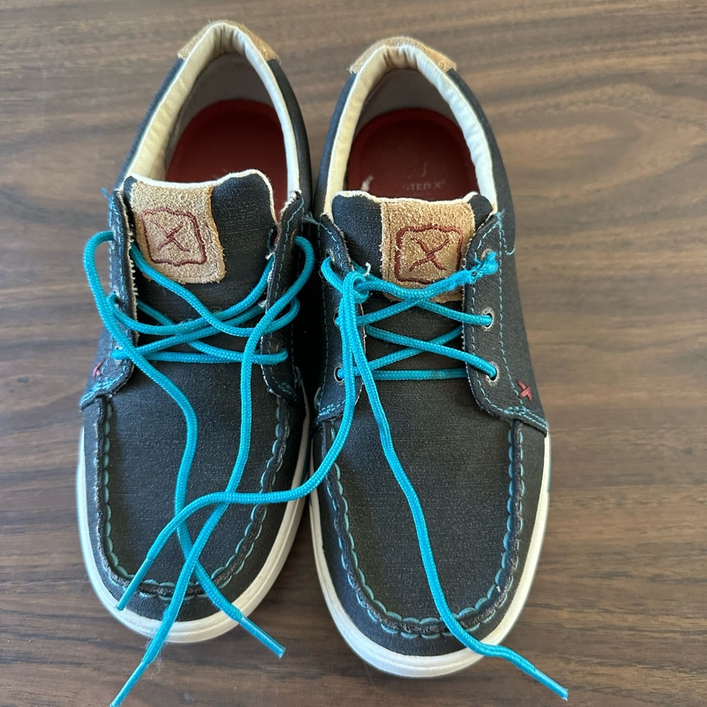Twisted X women’s slip on shoes